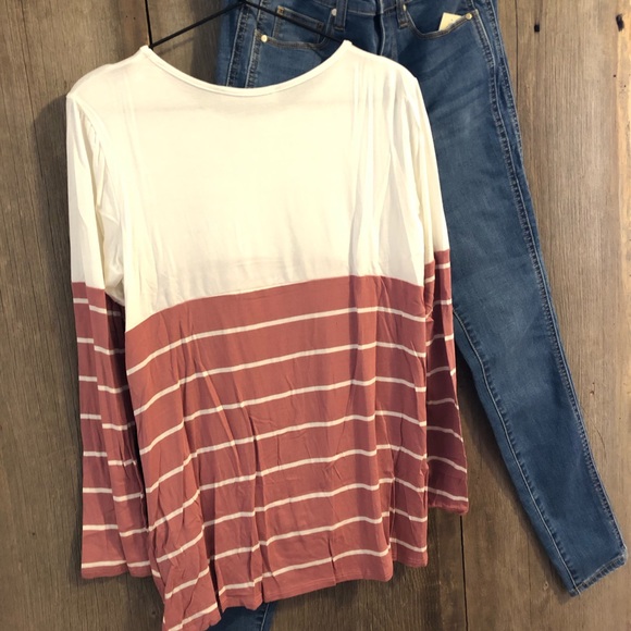 Vine & Love Pink Striped Twist Front Tee S M L - Picture 2 of 11